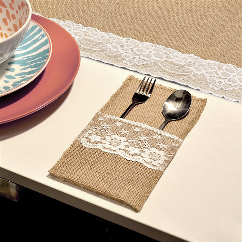 Pochette à couverts en dentell - Wedding Supply Rentals avis et prix