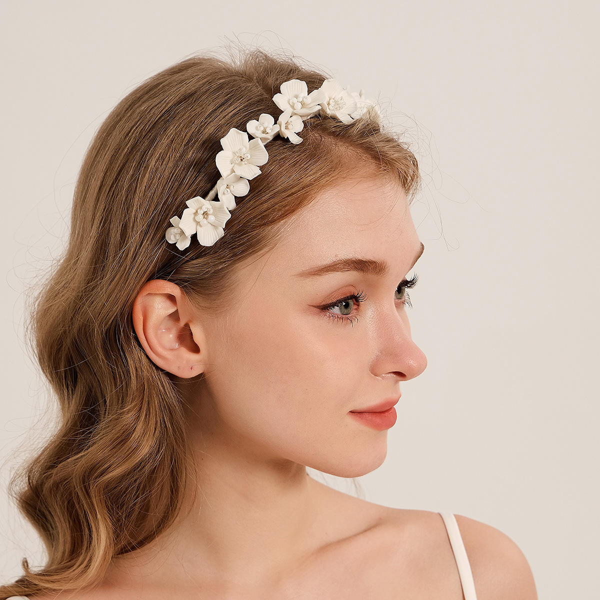 Efily mariée fleur blanche che - Wedding Supply List avis et prix